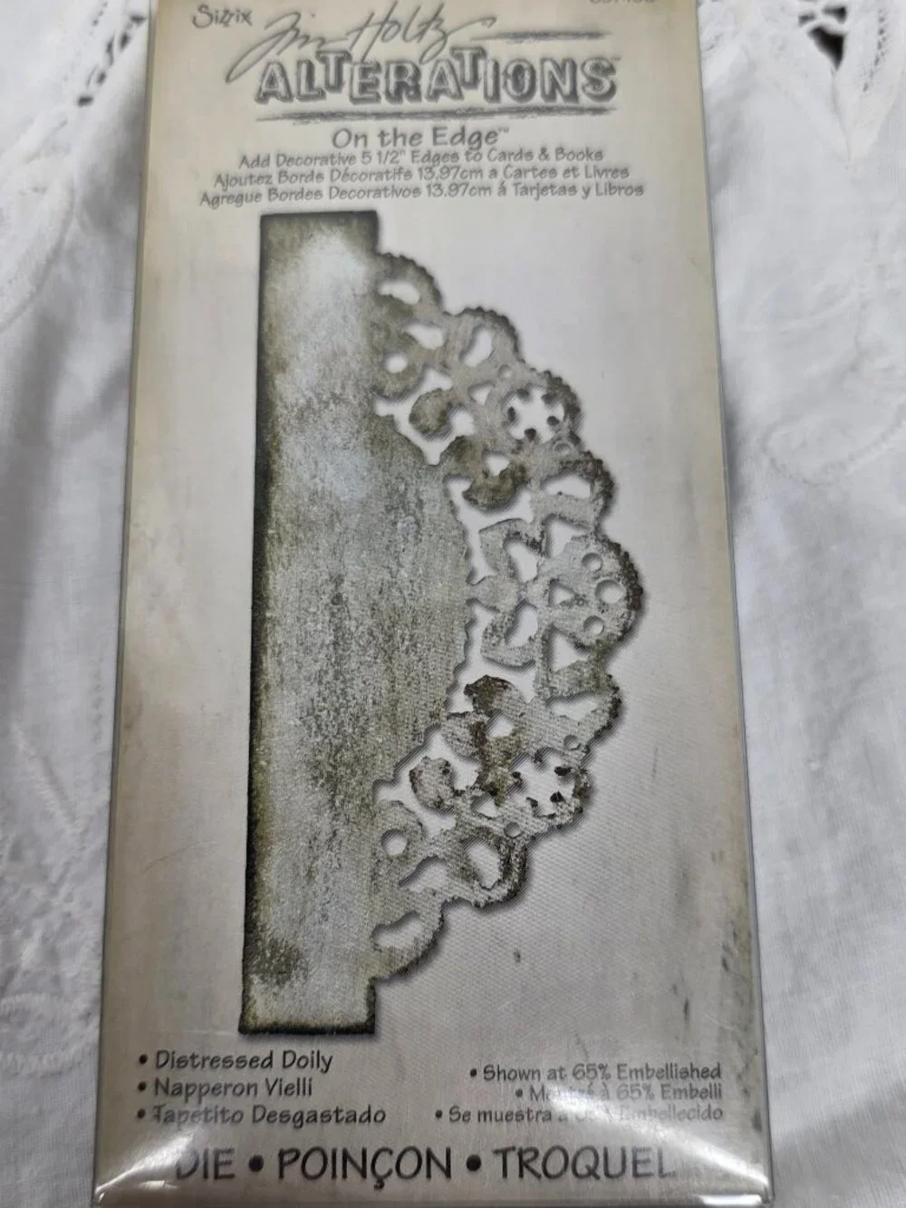 Sizziz Tim Holtz Alterations Die On The Edge 657496 Distressed Doily Page Edging